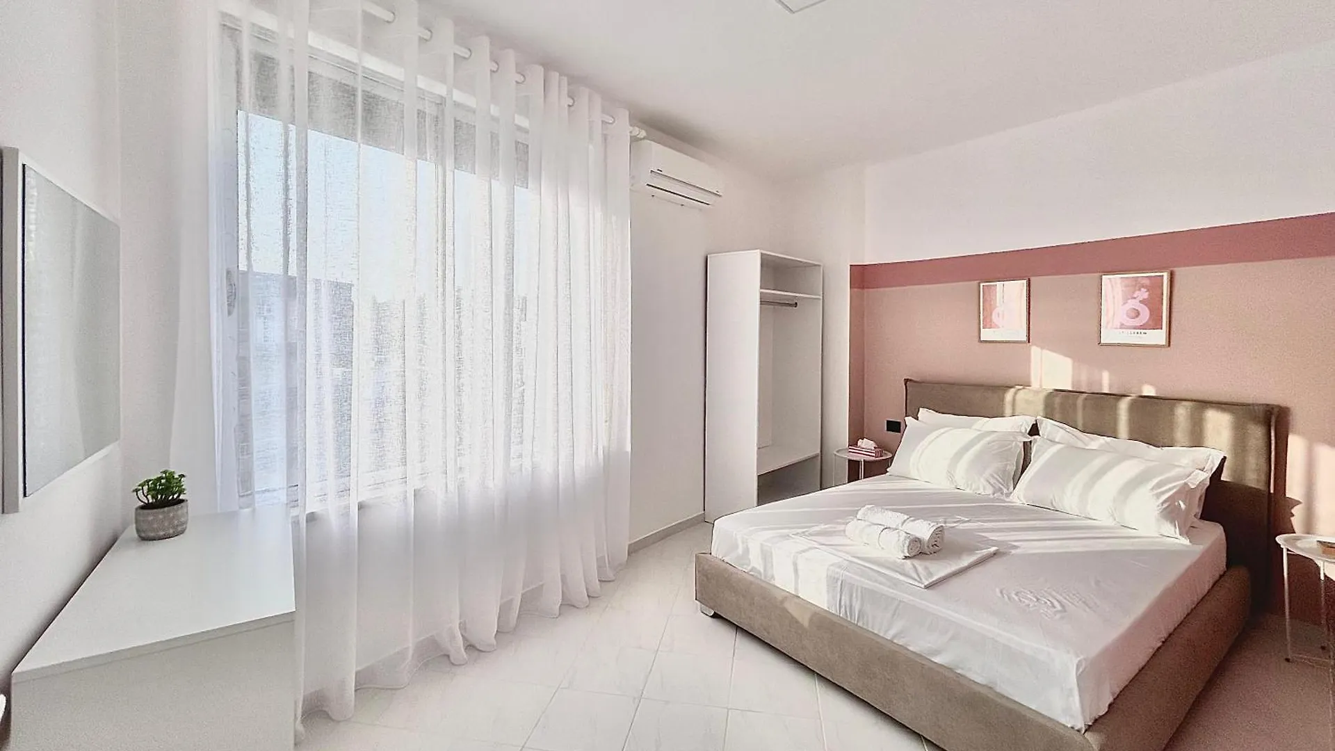Lulu Suites - Peony Golem  Golem (Tirana)